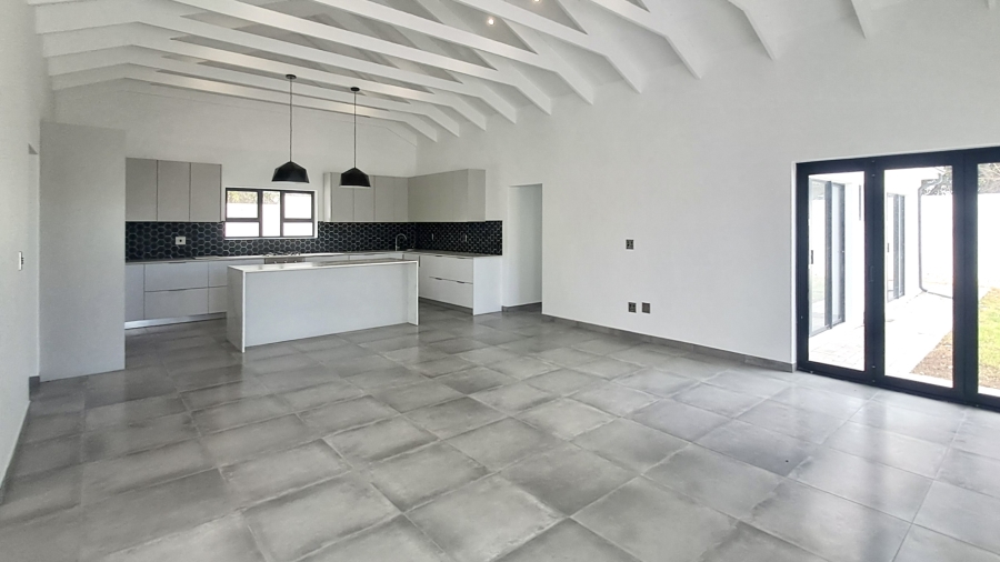 4 Bedroom Property for Sale in Shelley Point Western Cape